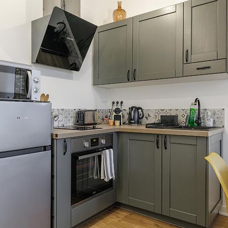 דירות Old Town Antibes Superb New Flat, For 3, Ac, Wi-Fi מראה חיצוני תמונה