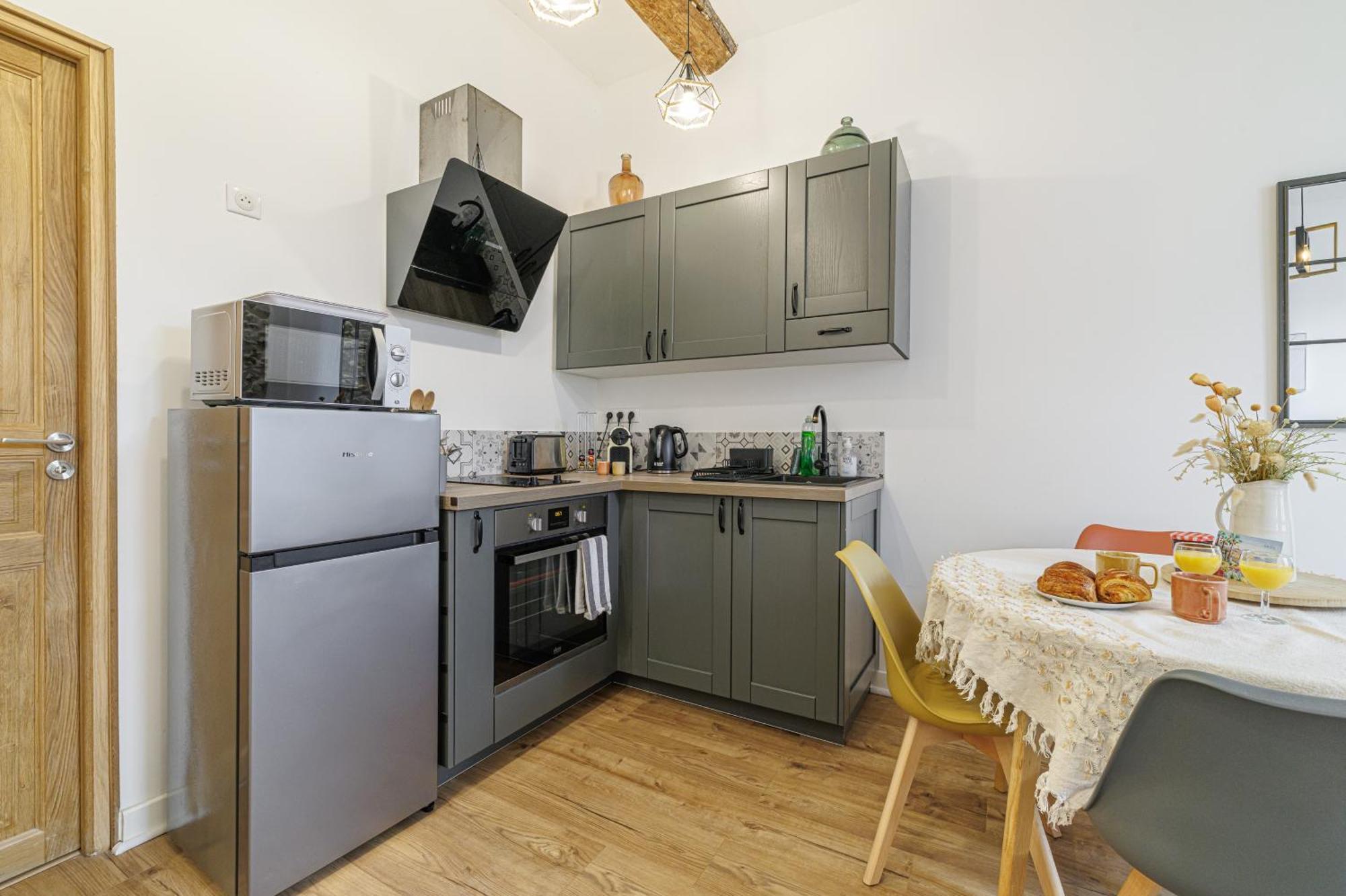 דירות Old Town Antibes Superb New Flat, For 3, Ac, Wi-Fi מראה חיצוני תמונה